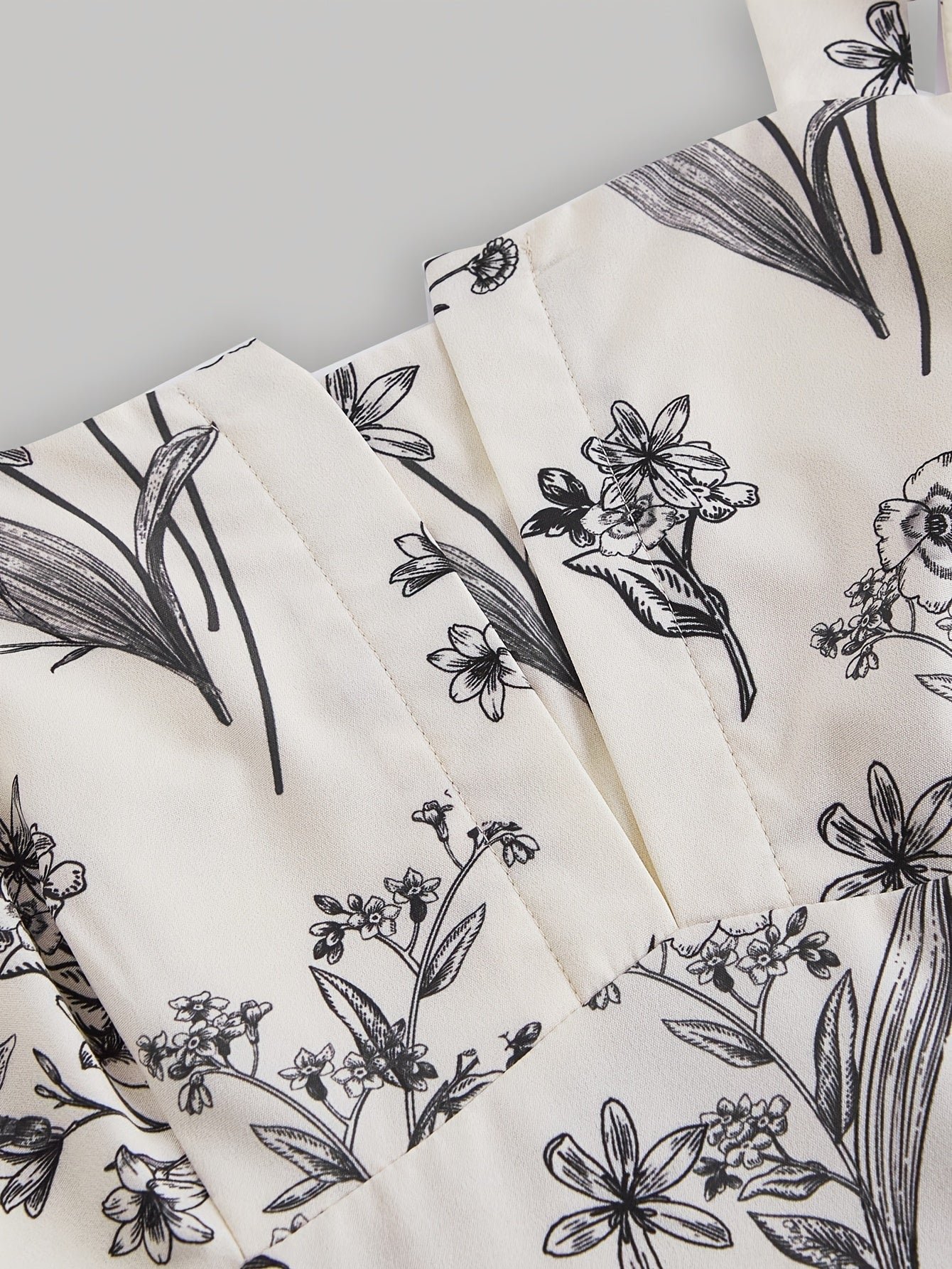 Plus Size Floral Print Cinched Waist Tank Dress, Boho Shirred Back Sleeveless Square Neck Swing Dress For Spring & Summer, Women's Plus Size Clothing